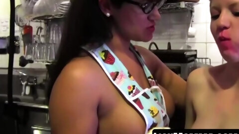 Lesbian MILF Penny Barber SEDUCES PETITE waitress Alani Pi